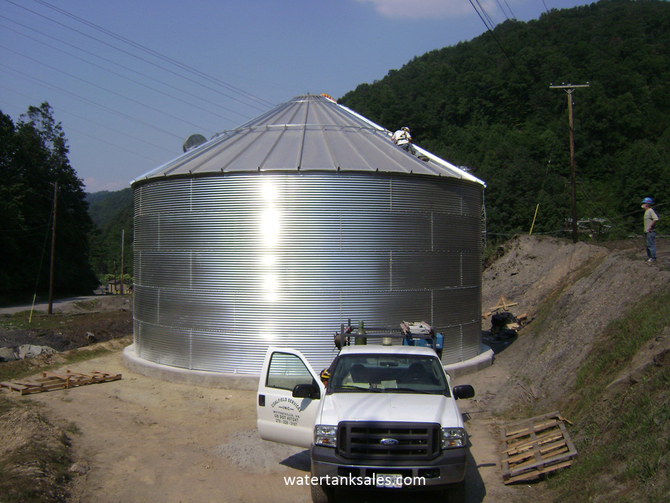 Large Steel Water Tank with Standard Roof